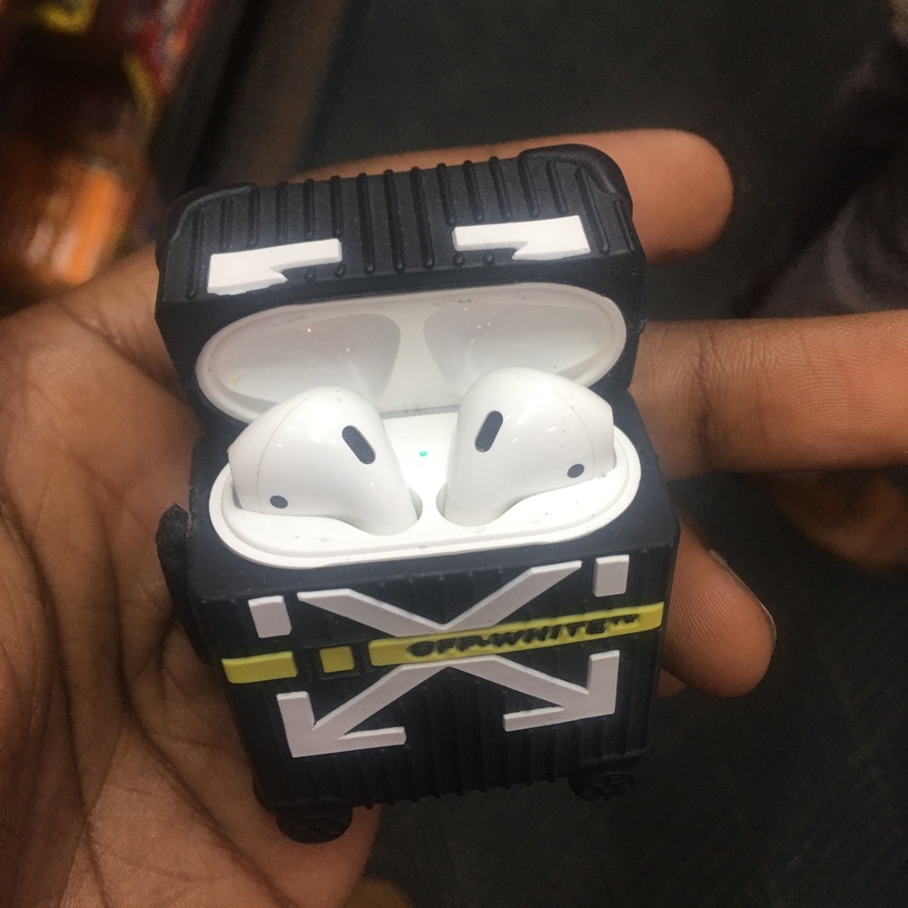 Airpods for cheap‼️‼️‼️ (look in the description)